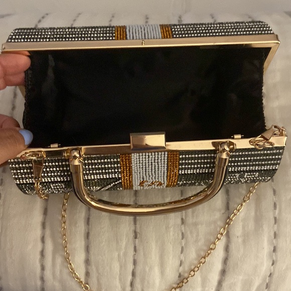 Dollar Rhinestone Clutch 💵 - Picture 3 of 4